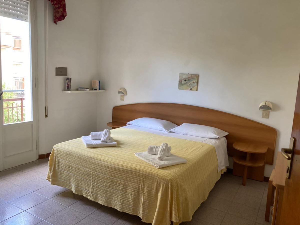 Hotel Villa Sorci Rimini Esterno foto